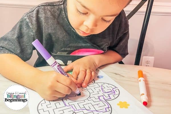 Easter Mazes Printables for Kids in Spanish